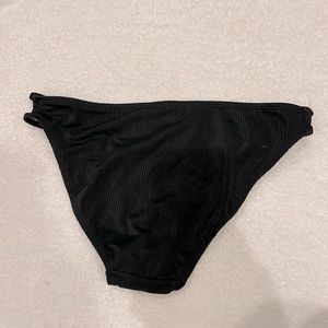 Black ribbed bikini bottoms